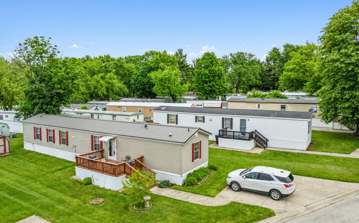 Pictures of Mobile Home Park property located at 1216 S Bloomington St, Greencastle, IN 46135 for sales - image #1