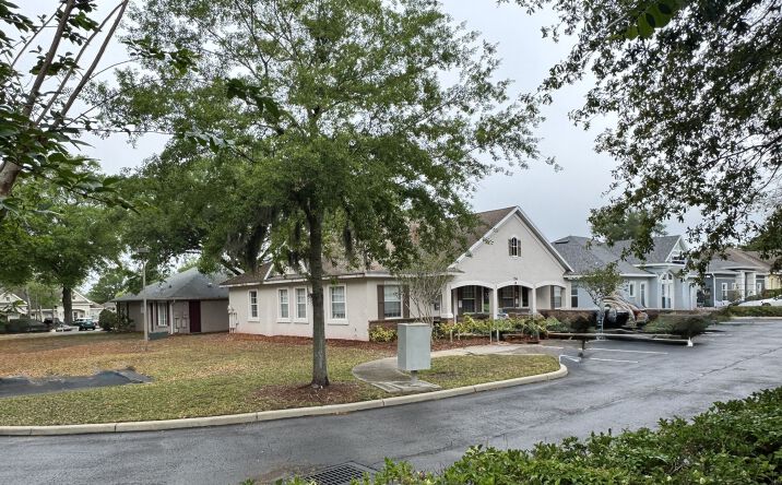 Pictures of Office property located at 356 Englenook Dr, Debary, FL 32713 for sales - image #1