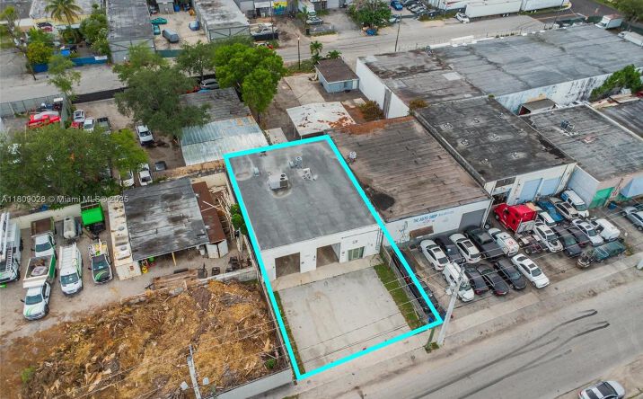 Pictures of Industrial property located at 2200 SW 58th Ave, West Park, FL 33023 for sales - image #1