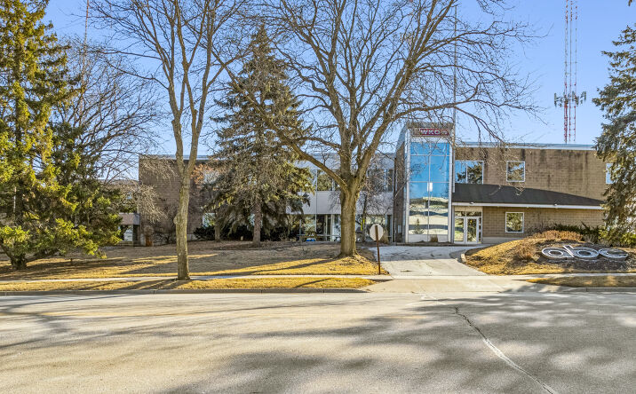 Pictures of Office property located at 5727 Tokay Blvd, Madison, WI 53719 for sales - image #1