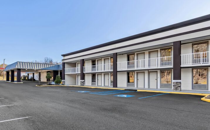 Pictures of Hospitality property located at 115 Liberty Branch Ln, Athens, TN 37303 for sales - image #1