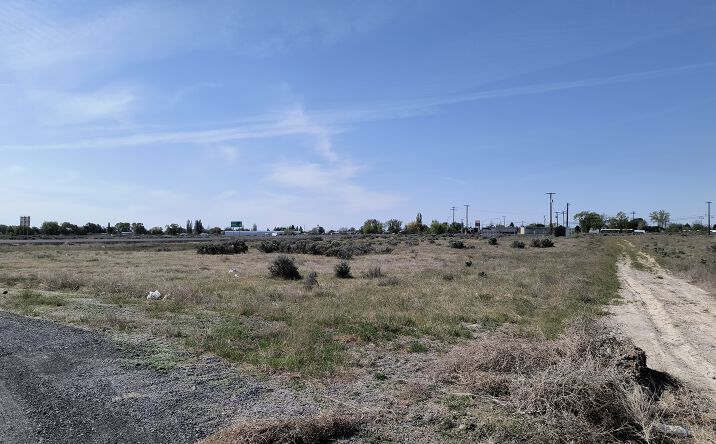Pictures of Land property located at WA-28, Soap Lake, WA 98851 for sales - image #1