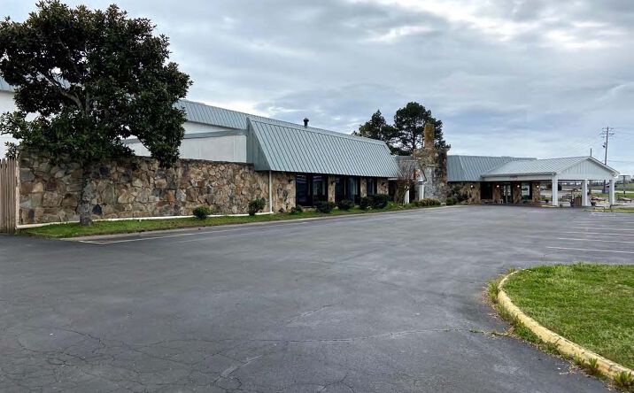 Pictures of Hospitality property located at 1421 Murrays Chapel Rd, Sweetwater, TN 37874 for sales - image #1