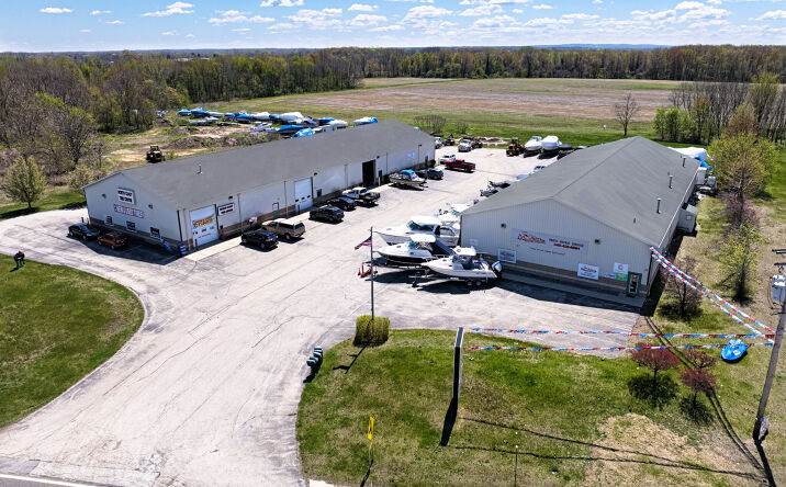 Pictures of Industrial, Mixed Use, Retail property located at 5750-5788 N Ridge Road, Madison, OH 44057 for sales - image #1