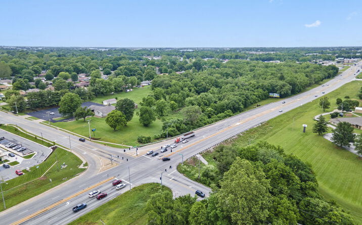 Pictures of Land property located at 321 S W Bypass, Springfield, MO 65802 for sales - image #1