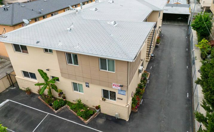 Pictures of Multifamily property located at 6934 Hinds Ave,, North Hollywood, CA 91605 for sales - image #1