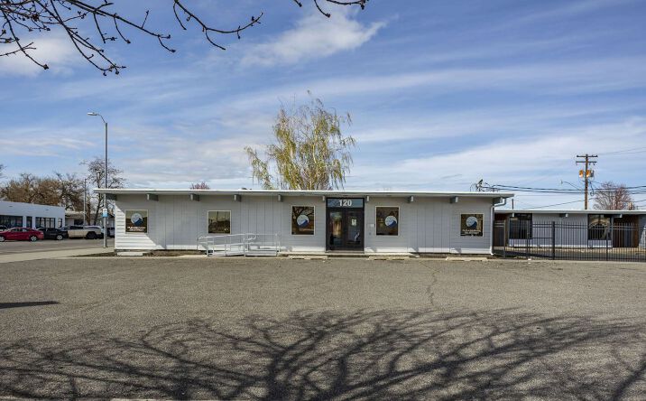 Pictures of Retail, Special Purpose property located at 611 W Columbia St, Pasco, WA 99301 for sales - image #1