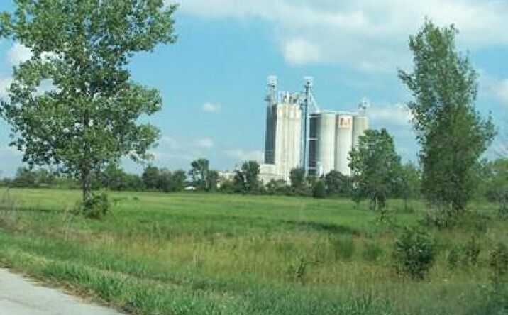 Pictures of Land property located at 1610 Road S, Nevada, MO 64772 for sales - image #1