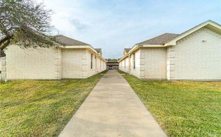 Pictures of Multifamily property located at 1705 German Street, Edinburg, TX 78541 for sales - image #1