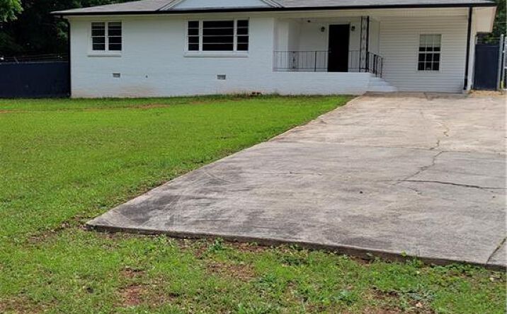 Pictures of Office property located at 3180 Atlanta Highway, Dallas, GA 30132 for sales - image #1