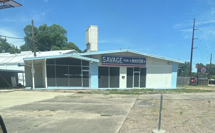 Pictures of Retail property located at 2837 Youree Dr, Shreveport, LA 71104 for sales - image #1