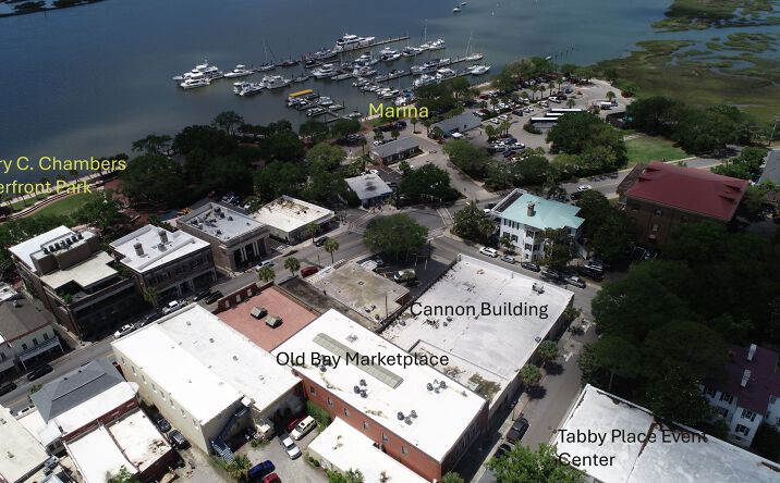 Pictures of Multifamily, Retail property located at 917 Bay Street, 211 Charles St., Beaufort, SC 29902 for sales - image #1