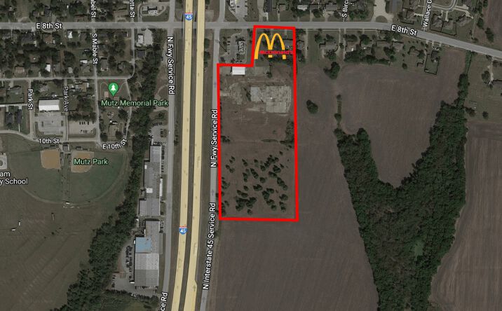 Pictures of Land property located at SEC of I-45 & 8th Street, Ferris, TX 75125 for sales - image #1