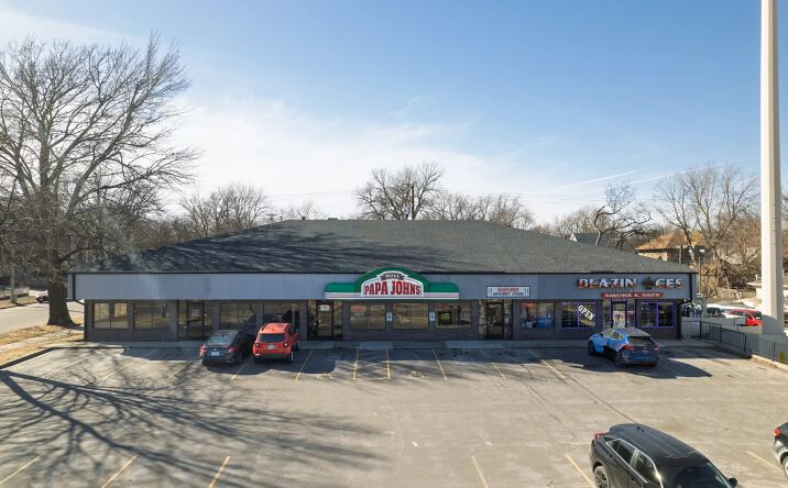 Pictures of Retail property located at 707-715 S Minnesota Ave, Sioux Falls, SD 57104 for sales - image #1