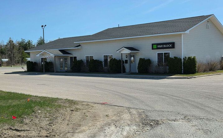 Pictures of Retail property located at 209 S Bradley Hwy, Rogers City, MI 49779 for sales - image #1