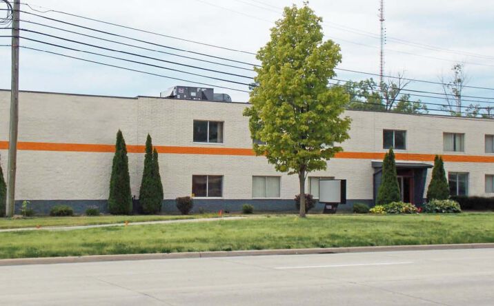 Pictures of Industrial property located at 15255 W Eleven Mile Rd, Oak Park, MI 48237 for sales - image #1