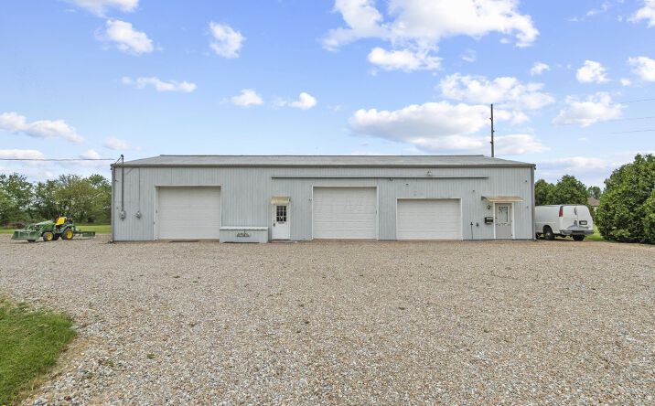 Pictures of Mixed Use, Multifamily property located at 5814 Outville Road SW, Pataskala, OH 43062 for sales - image #1