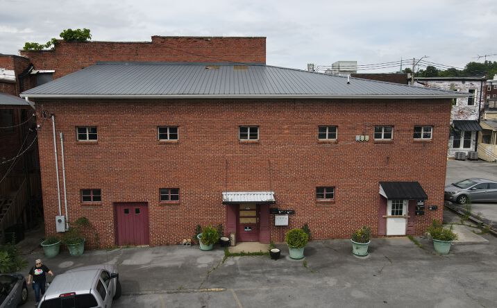 Pictures of Multifamily, Office, Retail property located at 205 Union St, Erwin, TN 37650 for sales - image #1