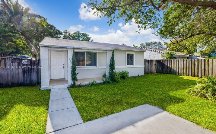 Pictures of Multifamily property located at 1304 NW 6th Ave, Fort Lauderdale, FL 33311 for sales - image #1