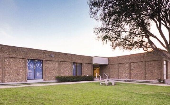 Pictures of Industrial, Land, Mixed Use, Office, Retail property located at 3100 Gulf Fwy, La Marque, TX 77568 for sales - image #1