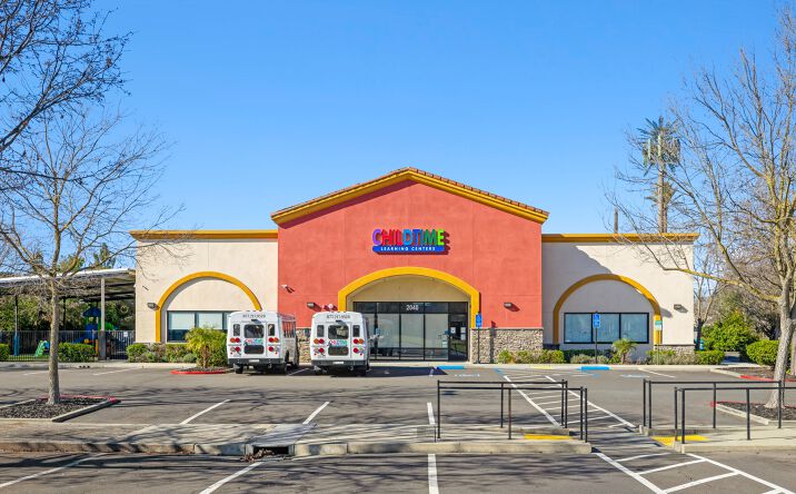 Pictures of Retail property located at 2040 Club Center Dr, Sacramento, CA 95835 for sales - image #1