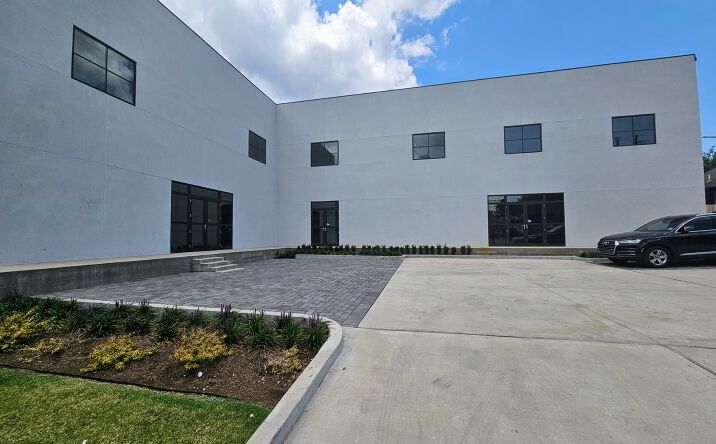 Pictures of Office, Retail property located at 4001 Tulane Ave, New Orleans, LA 70119 for sales - image #1