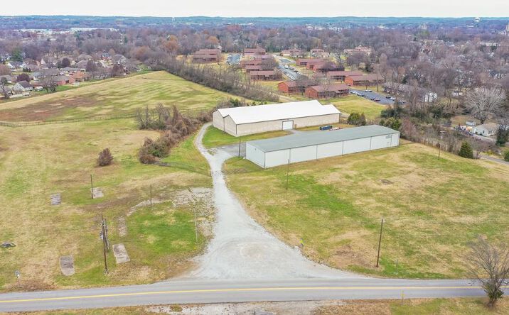 Pictures of Industrial property located at 154 Pardue Ln, Hopkinsville, KY 42240 for sales - image #1
