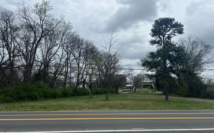 Pictures of Land property located at 1 Us Hwy 68, Hopkinsville, KY 42240 for sales - image #1