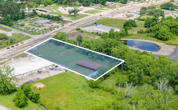Pictures of Land property located at 24722 FM 2100, Huffman, TX 77336 for sales - image #1