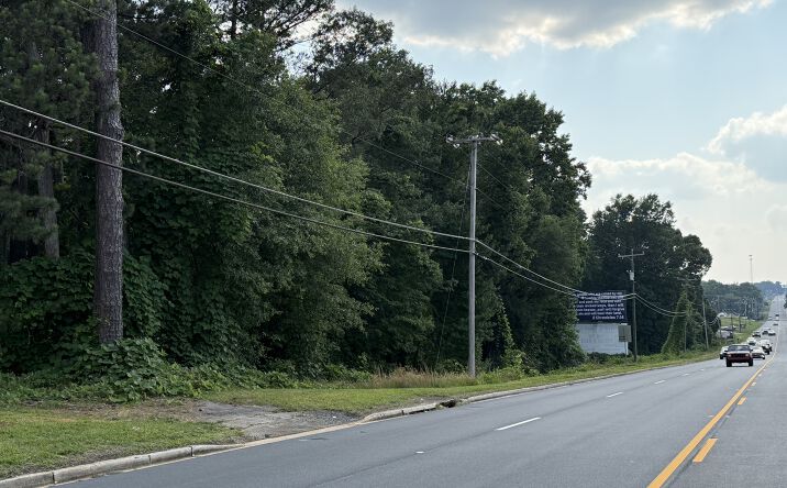 Pictures of Land property located at 2980 S Pine St, Spartanburg, SC 29302 for sales - image #1