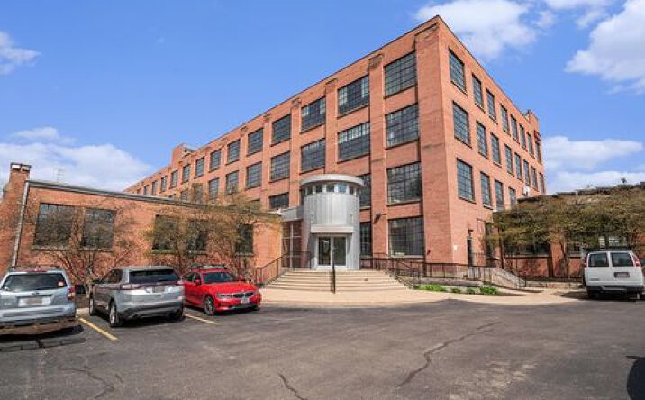 Pictures of Office, Mixed Use property located at 401 Hall St SW, Grand Rapids, MI 49503 for sales - image #1