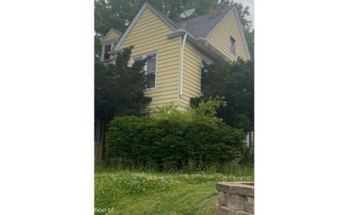 Pictures of Multifamily property located at 1126 Franklin Street, Burlington, IA 52601 for sales - image #1