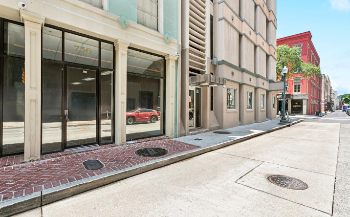 Pictures of Hospitality, Office, Retail property located at 736 Union St, New Orleans, LA 70130 for sales - image #1