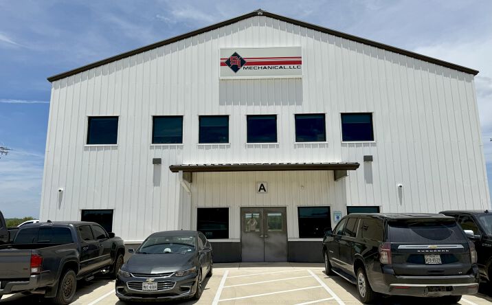 image of property at 5198 FM 1327 Creedmoor TX 78610-2015