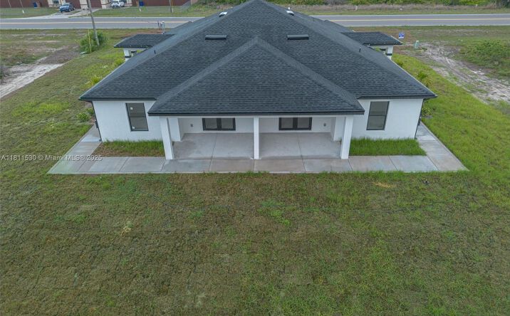 Pictures of Multifamily property located at 842 844 Alabama Rd S, Lehigh Acres, FL 33974 for sales - image #1