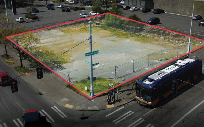Pictures of Land property located at 11001 Roosevelt Way NE, Seattle, WA 98125 for sales - image #1