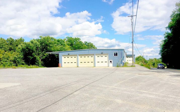 Pictures of Industrial property located at 2470-2476 Evans City Road, Harmony, PA 16037 for sales - image #1