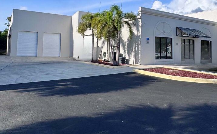 Pictures of Industrial property located at 1989 Trade Center Way, Naples, FL 34109 for sales - image #1