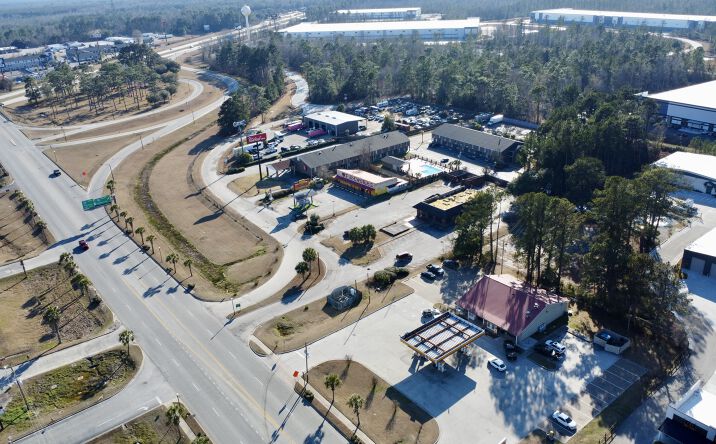 Pictures of Retail property located at 1116 Hummingbird Ln, Hardeeville, SC 29927 for sales - image #1