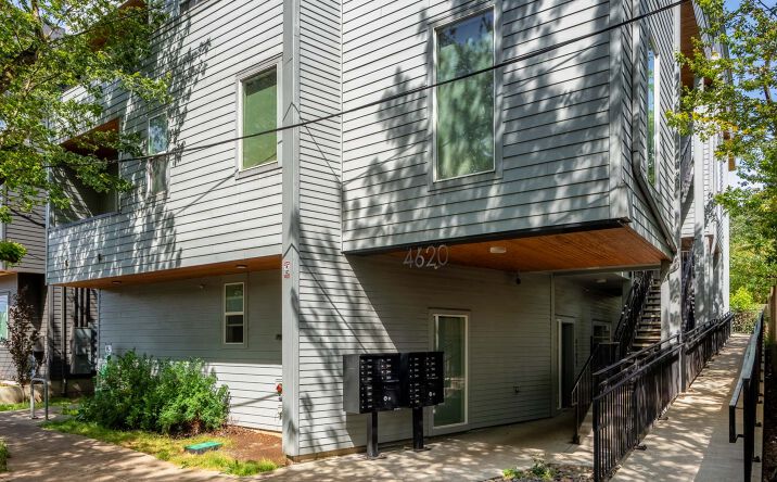 Pictures of Multifamily property located at 4620 N Maryland Ave, Portland, OR 97217 for sales - image #1