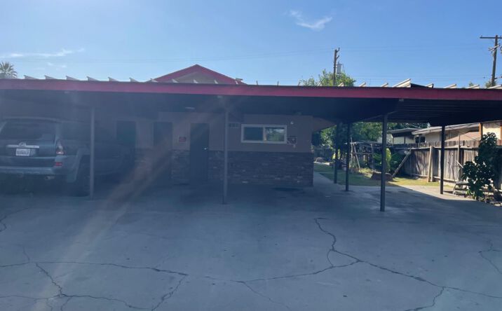 Pictures of Multifamily property located at 408 S Woodrow Ave, Fresno, CA 93702 for sales - image #1