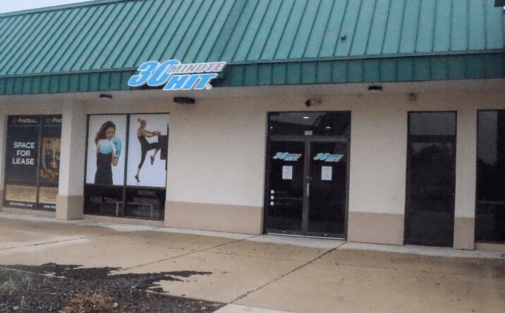 Pictures of Retail property located at  for sales - image #1