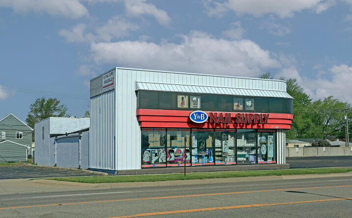 Pictures of Office, Retail property located at 30125 John R Rd, Madison Heights, MI 48071 for sales - image #1