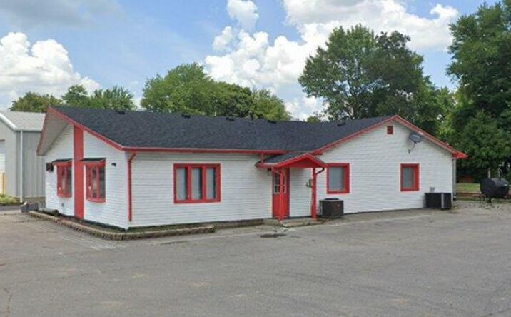 Pictures of Retail property located at 621 S Indiana Ave, Sellersburg, IN 47172 for sales - image #1