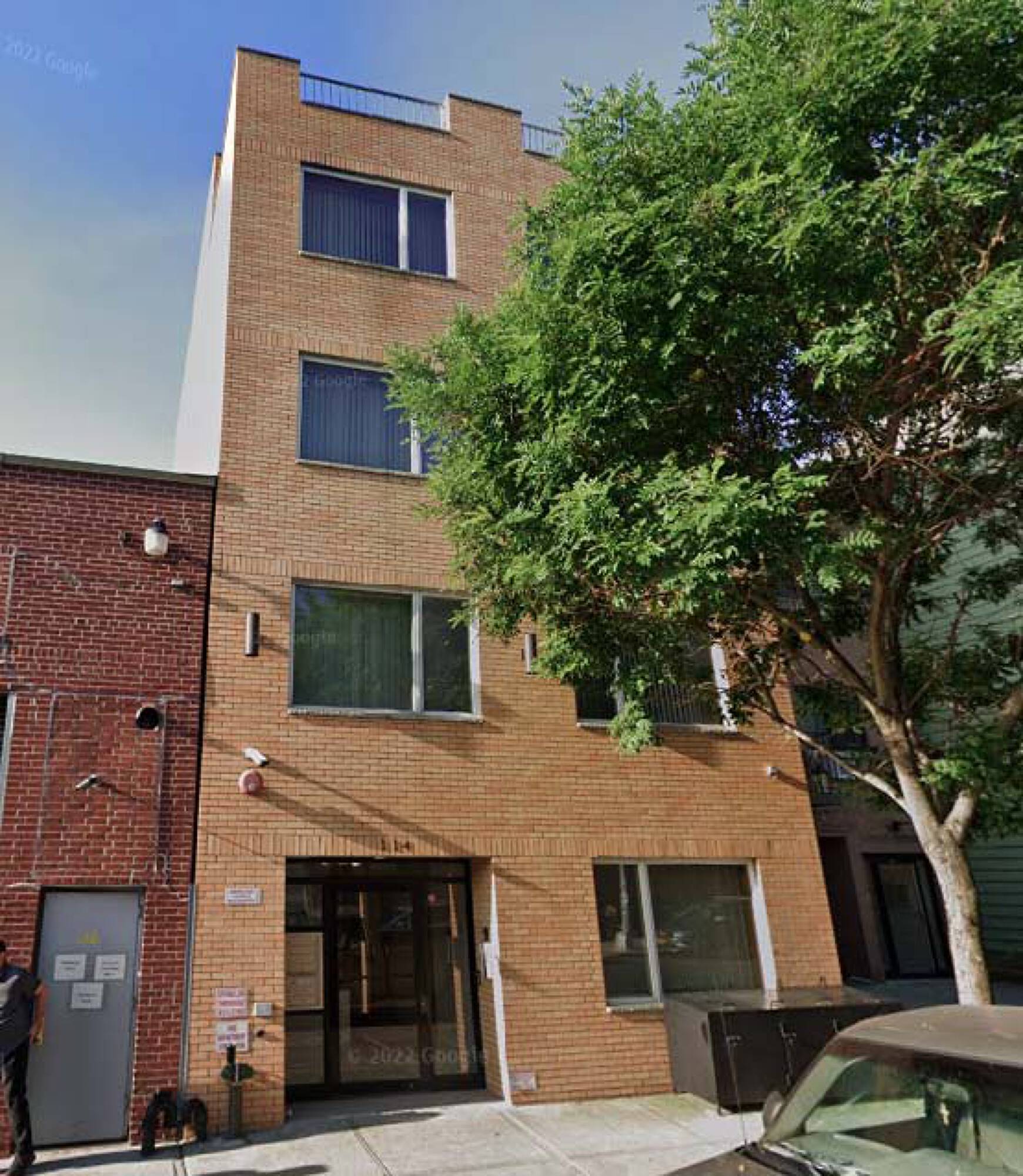 114 Clay St  