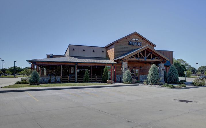 Pictures of Retail property located at 5801 Johnston St, Lafayette, LA 70503 for sales - image #1