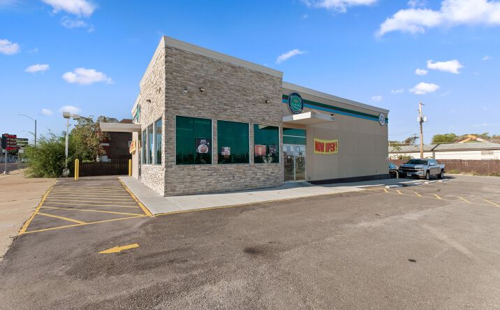 Pictures of Retail property located at 3610 Page Blvd, St. Louis, MO 63113 for sales - image #1