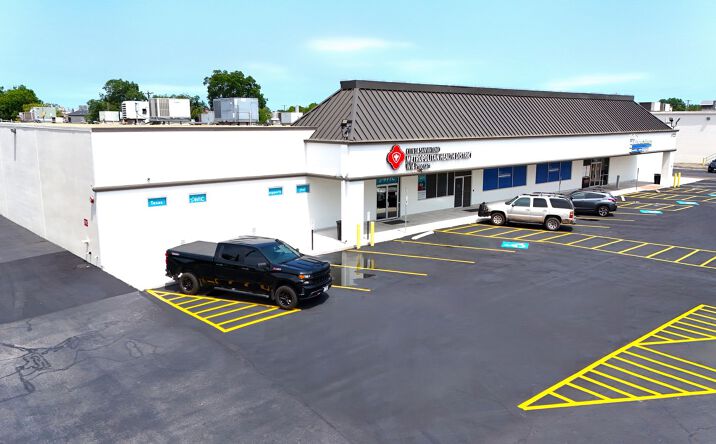 Pictures of Office, Retail property located at 6723 S Flores St, San Antonio, TX 78221 for sales - image #1