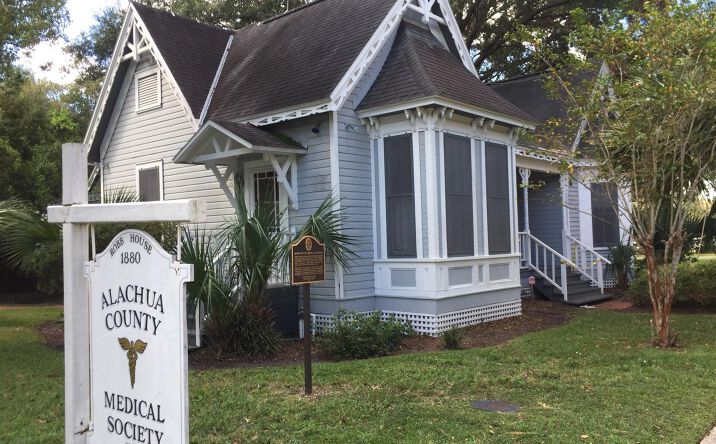 Pictures of Mixed Use, Multifamily, Office, Retail property located at 235 SW 2nd Ave, Gainesville, FL 32601 for sales - image #1