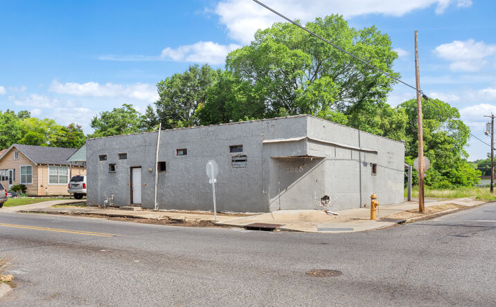 Pictures of Retail property located at 1260 Eddie Robinson Sr Dr, Baton Rouge, LA 70802 for sales - image #1